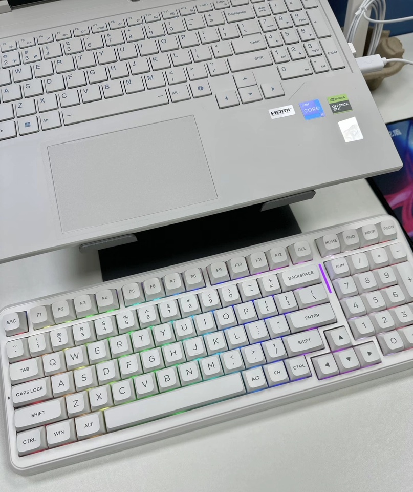MCHOSE K99 V3 Customizable Mec - Gaming Keyboard Mechanical のレビューと価格