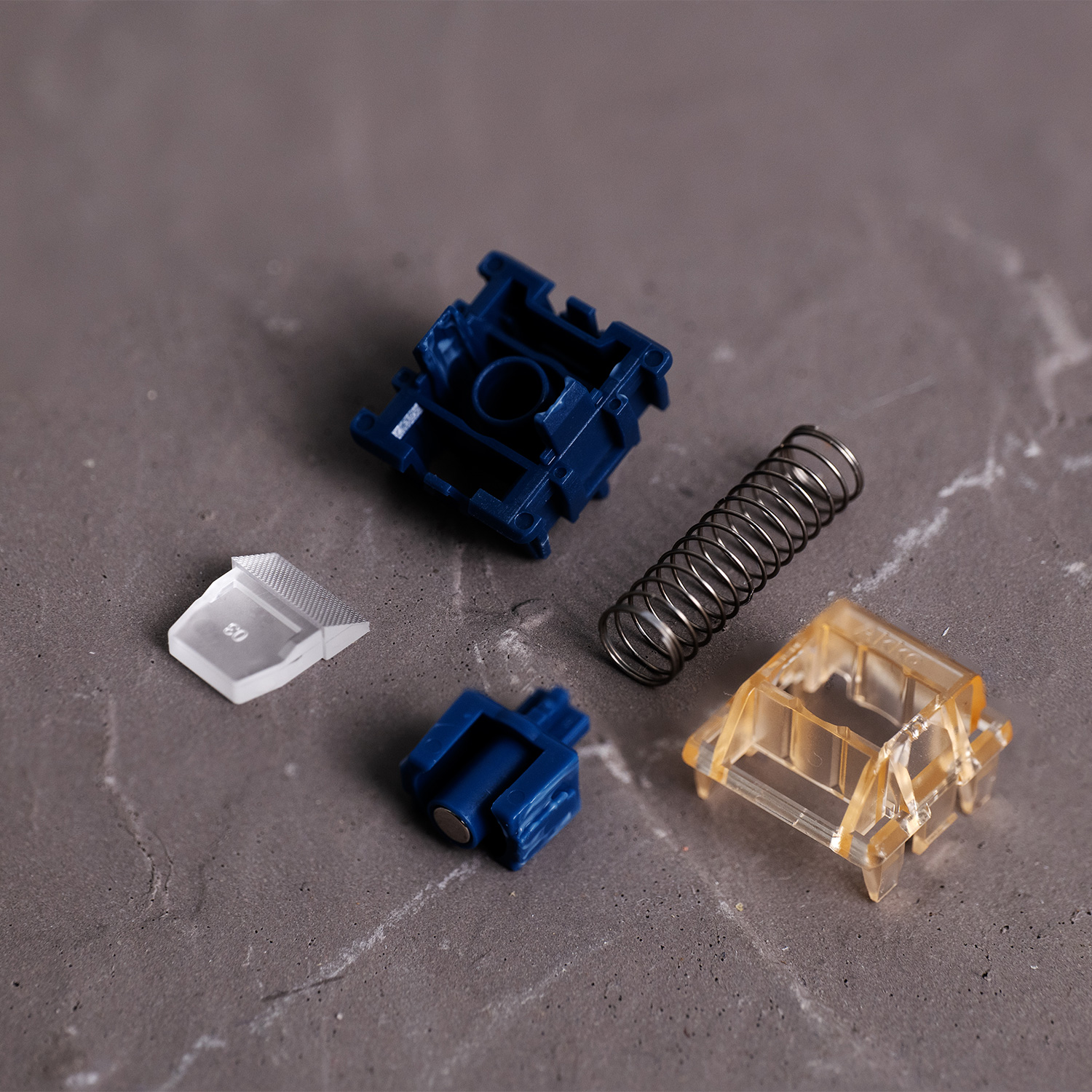 Akko Astrolink Magnetic Switch - Gaming Keyboard Hall Effect のレビューと価格
