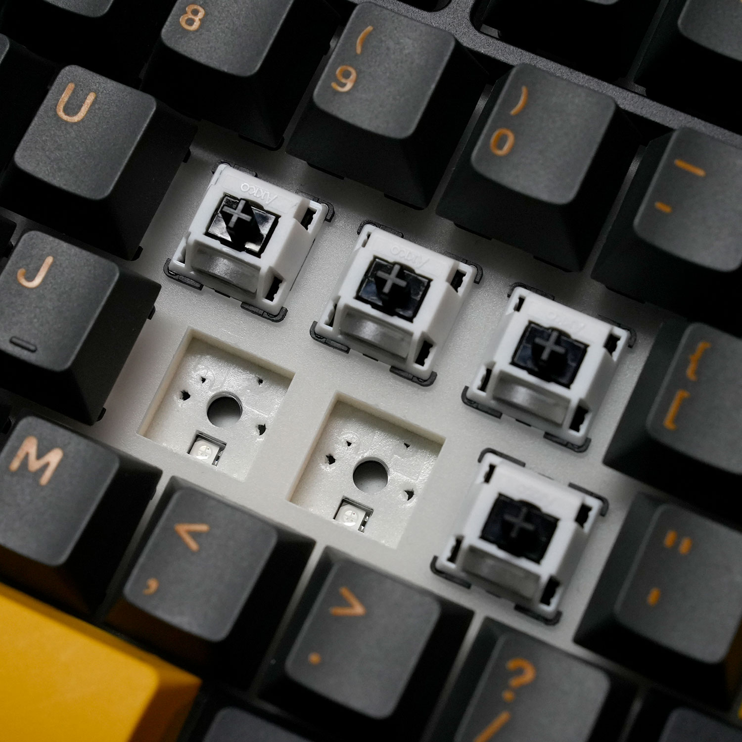 Akko 5087 V3 Tri-mode Keyboard - Gaming Keyboard Tkl のレビューと価格
